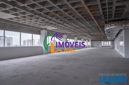 Sala Comercial para alugar, 2228m² no Várzea da Barra Funda, São Paulo
