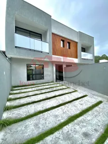 Sobrado com 3 Quartos à venda, 120m² no Rio Pequeno, Camboriú