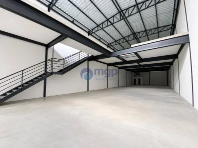 Galpão/Depósito/Armazém para alugar, 700m² no Vila Bela, São Paulo
