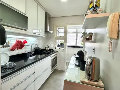 Apartamento com 2 Quartos à venda, 70m² no Menino Deus, Porto Alegre