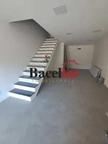 Ponto Comercial com 1 Quarto para alugar, 70m² no Jardim Guanabara, Rio de Janeiro