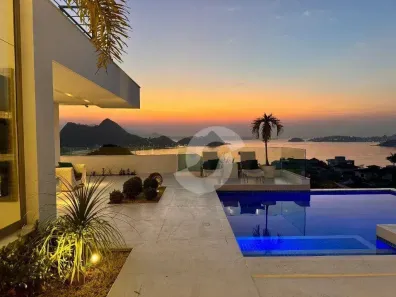 Casa de Condomínio com 4 Quartos à venda, 1400m² no Charitas, Niterói