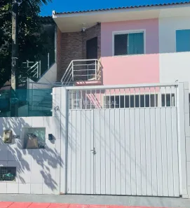 Sobrado com 2 Quartos à venda, 67m² no Forquilhas, São José