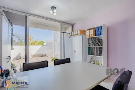 Sala Comercial à venda, 79m² no Petrópolis, Porto Alegre
