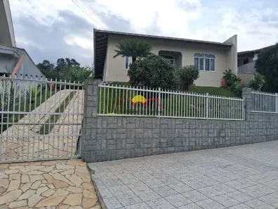 Casa com 3 Quartos à venda, 210m² no João Costa, Joinville