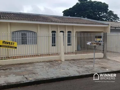 Casa com 3 Quartos à venda, 138m² no Jardim Vitória, Maringá