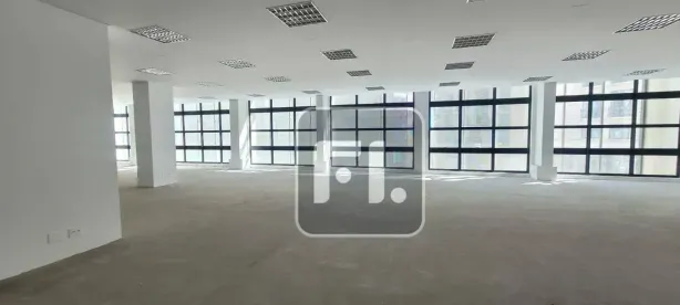 Sala Comercial para venda ou aluguel, 550m² no Centro, São Paulo