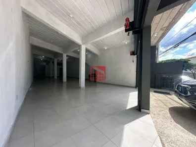 Ponto Comercial para alugar, 200m² no Cândida Ferreira, Contagem