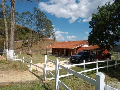Fazenda/Sítio com 3 Quartos à venda, 30m² no Santana, São José dos Campos