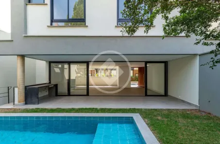 Casa de Condomínio com 4 Quartos à venda, 367m² no Santo Amaro, São Paulo