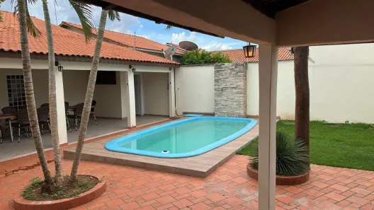 Casa com 3 Quartos à venda, 200m² no Petrópolis, Várzea Grande