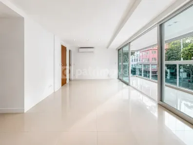 Apartamento com 4 Quartos para alugar, 198m² no Leblon, Rio de Janeiro
