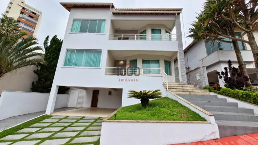 Casa com 4 Quartos à venda, 553m² no Estrela Sul, Juiz de Fora