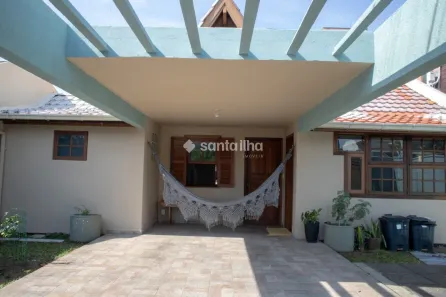 Casa com 3 Quartos à venda, 189m² no Campeche, Florianópolis