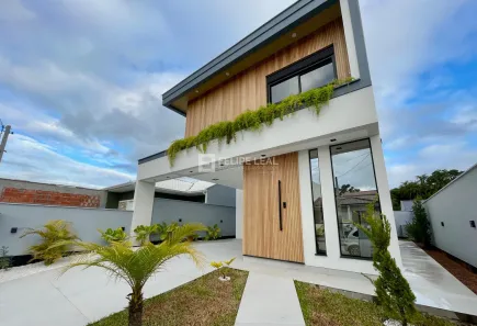 Casa com 3 Quartos à venda, 137m² no Forquilhas, São José