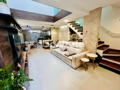 Sobrado com 4 Quartos à venda, 221m² no Vila Alpina, Santo André