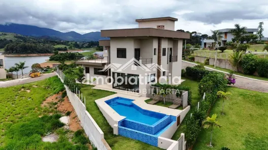 Fazenda/Sítio com 3 Quartos à venda, 1028m² no Centro, Joanópolis