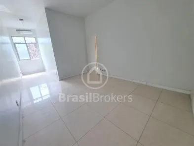Apartamento com 2 Quartos à venda, 52m² no Vila Valqueire, Rio de Janeiro