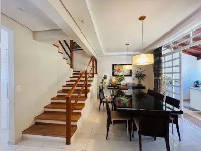 Casa com 4 Quartos à venda, 211m² no Agronômica, Florianópolis