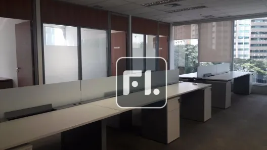Sala Comercial para alugar, 226m² no Vila Olímpia, São Paulo