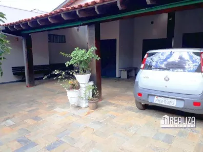 Casa com 4 Quartos à venda, 301m² no Santa Maria, Uberaba