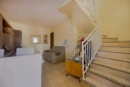 Casa com 4 Quartos à venda, 150m² no Jardim Bandeirantes, Contagem