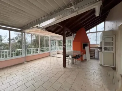 Casa com 2 Quartos para alugar, 160m² no Agronômica, Florianópolis