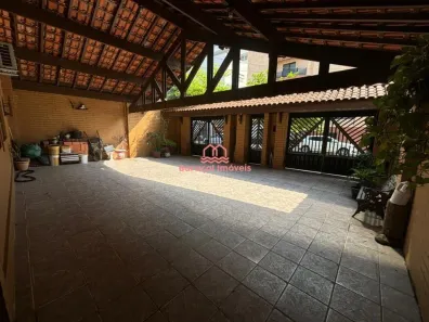 Casa com 3 Quartos à venda, 300m² no Aviação, Praia Grande