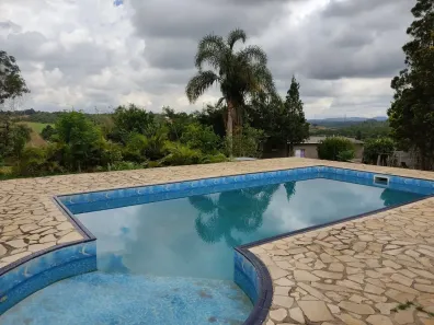 Fazenda/Sítio com 5 Quartos à venda, 350m² no Curral, Ibiúna
