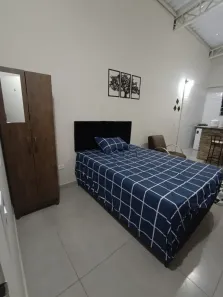 Kitnet com 1 Quarto para alugar, 25m² no Bairro do Colonia, Jacareí