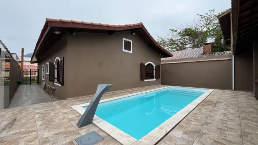 Casa com 4 Quartos à venda, 175m² no Balneário Stella Maris, Peruíbe