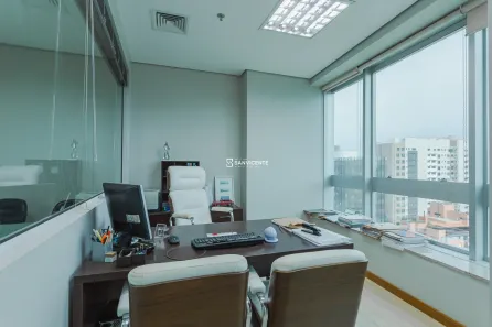Sala Comercial à venda, 60m² no Chácara das Pedras, Porto Alegre