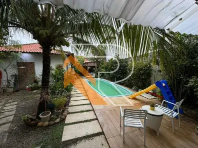 Casa com 6 Quartos à venda, 450m² no Camboinhas, Niterói