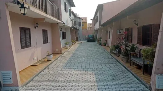 Casa com 2 Quartos à venda, 75m² no Palmeiras, Cabo Frio