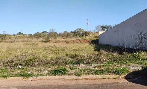 Lote/Terreno à venda, 880m² no Quinta da Bela Olinda, Bauru