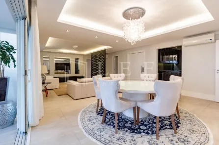 Casa com 3 Quartos para alugar, 234m² no Vila Nova Conceição, São Paulo