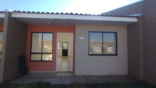 Casa com 2 Quartos à venda, 47m² no Cará-cará, Ponta Grossa