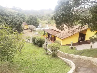 Fazenda/Sítio com 5 Quartos à venda, 300m² no Chácaras Reunidas Canadá, Santa Isabel