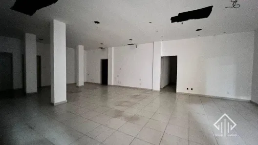 Ponto Comercial para alugar, 160m² no Caminho das Árvores, Salvador