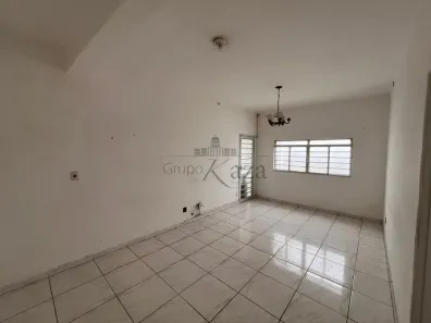 Imóvel Comercial com 2 Quartos à venda, 285m² no Jardim Bela Vista, São José dos Campos
