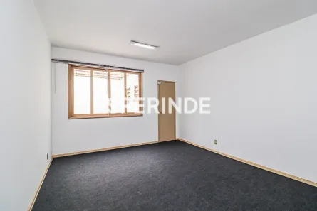 Sala Comercial para alugar, 28m² no Passo da Areia, Porto Alegre