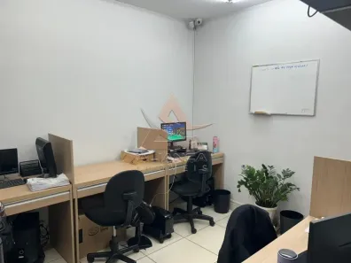 Imóvel Comercial à venda, 77m² no Vila Tibério, Ribeirão Preto