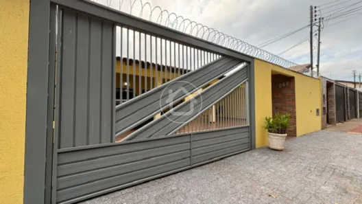 Casa com 3 Quartos à venda, 190m² no Parque Residencial União, Campo Grande