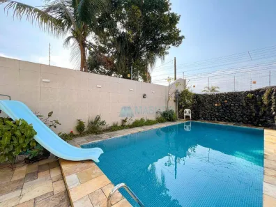 Casa com 4 Quartos à venda, 254m² no Caiçara, Praia Grande