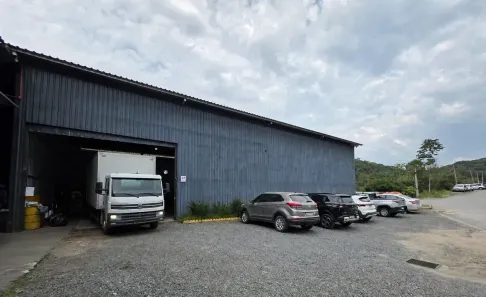 Galpão/Depósito/Armazém para alugar, 400m² no Itinga, Joinville