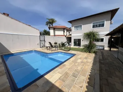 Casa com 4 Quartos à venda, 240m² no Itaipu, Niterói