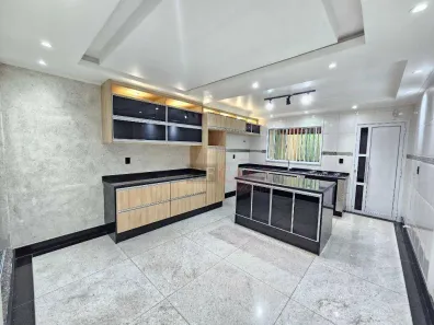 Sobrado com 3 Quartos para venda ou aluguel, 116m² no Jardim Guaianazes, São Paulo