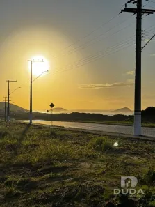 Lote/Terreno à venda, 628m² no Vila Nova, Imbituba