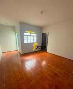 Casa com 3 Quartos para alugar, 140m² no Martins, Uberlândia