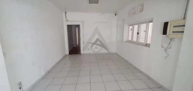 Imóvel Comercial com 3 Quartos para venda ou aluguel, 140m² no Cambuí, Campinas